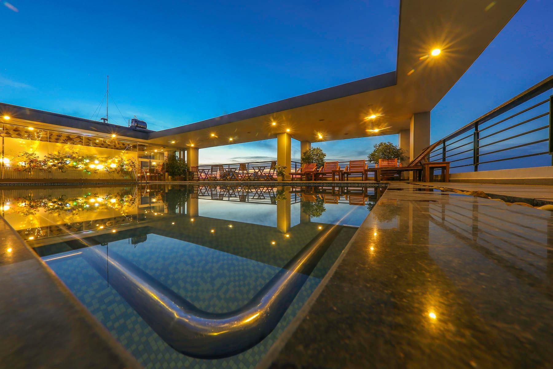 Romance Hotel Hue Exterior foto
