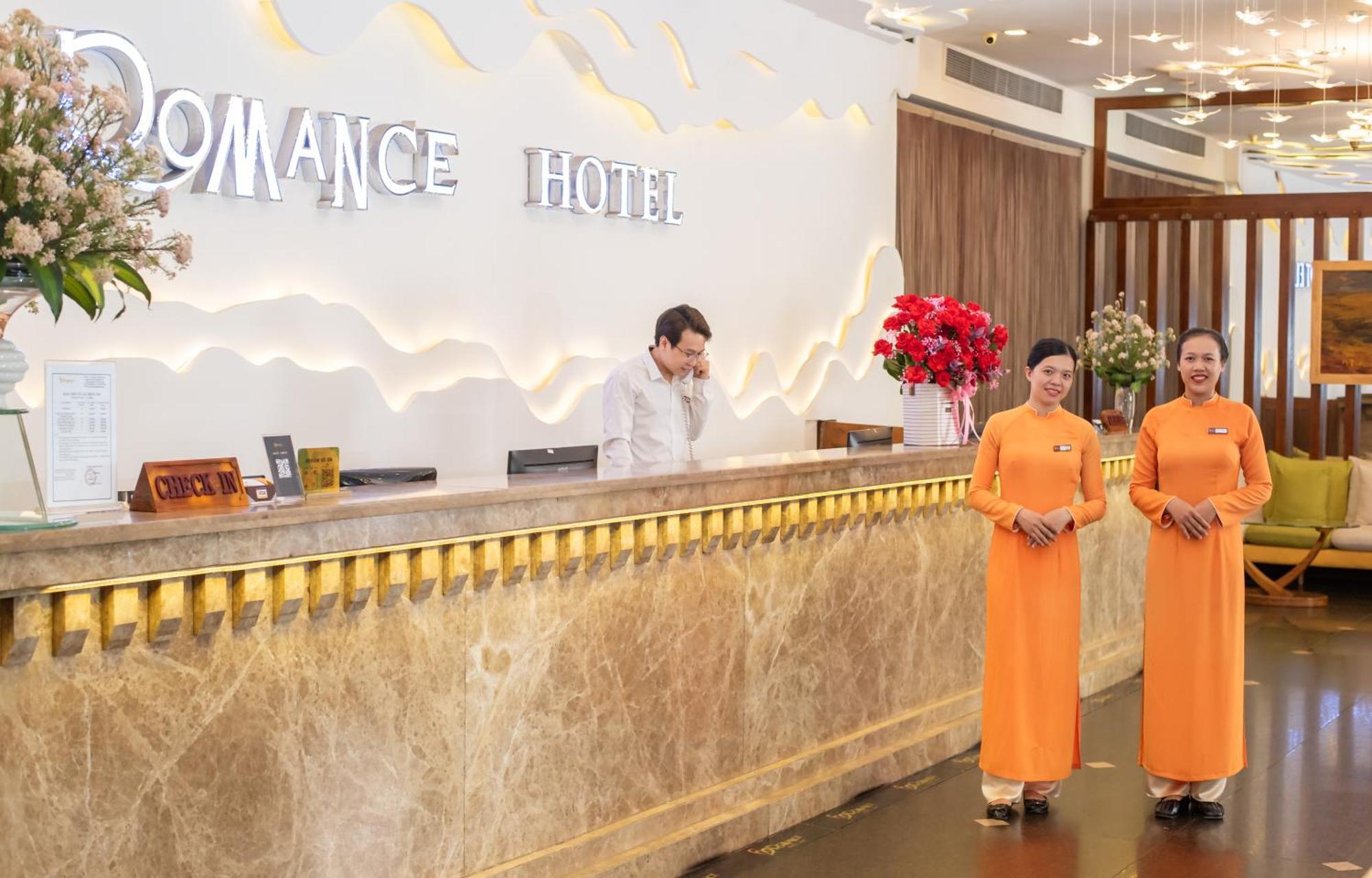 Romance Hotel Hue Exterior foto