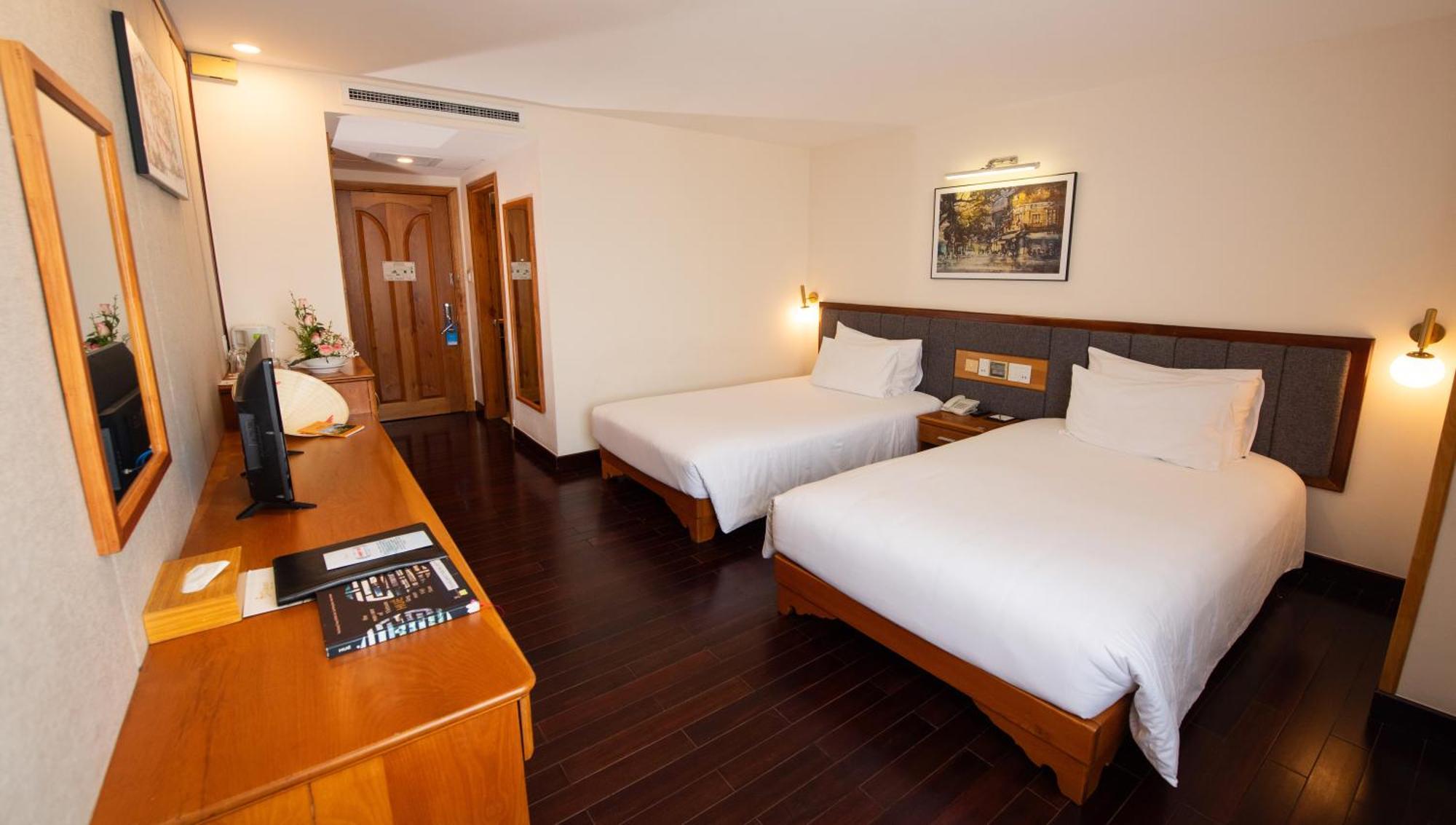 Romance Hotel Hue Exterior foto